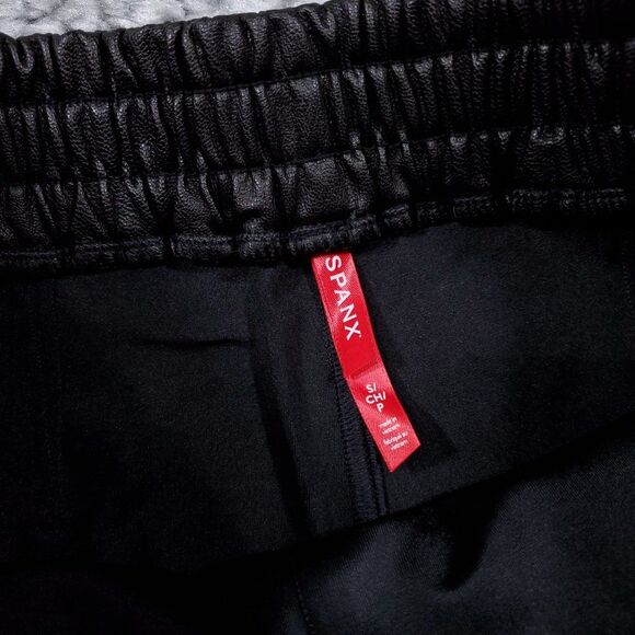 Spanx Leather Like Jogger Size Small Black High Rise Faux 20283R Pull On - Picture 5 of 9